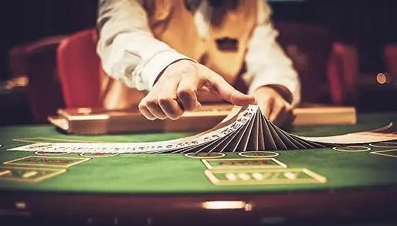 Dream Catcher live wheel game interface on hdtoto login showing numbered segments